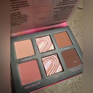 COPY - Morphe crowd pleasers eye shadow palette limited edition NEW